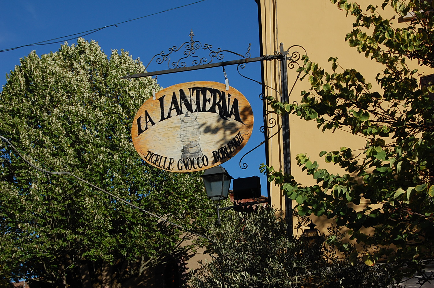 Ristorante Albergo La Lanterna.